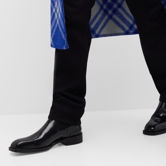 BURBERRY Men’s Patent Leather Chelsea Boots Size 11 (Authenticity guaranteed) - Picture 2 of 16